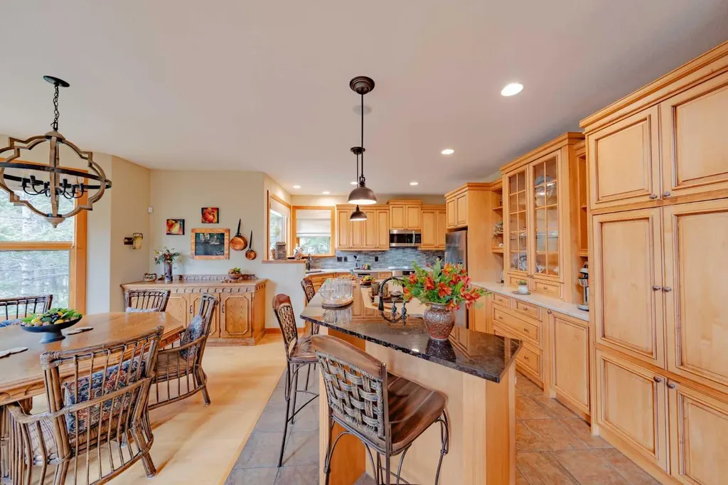 14 Blue Grouse Ridge Canmore AB T1W1L5