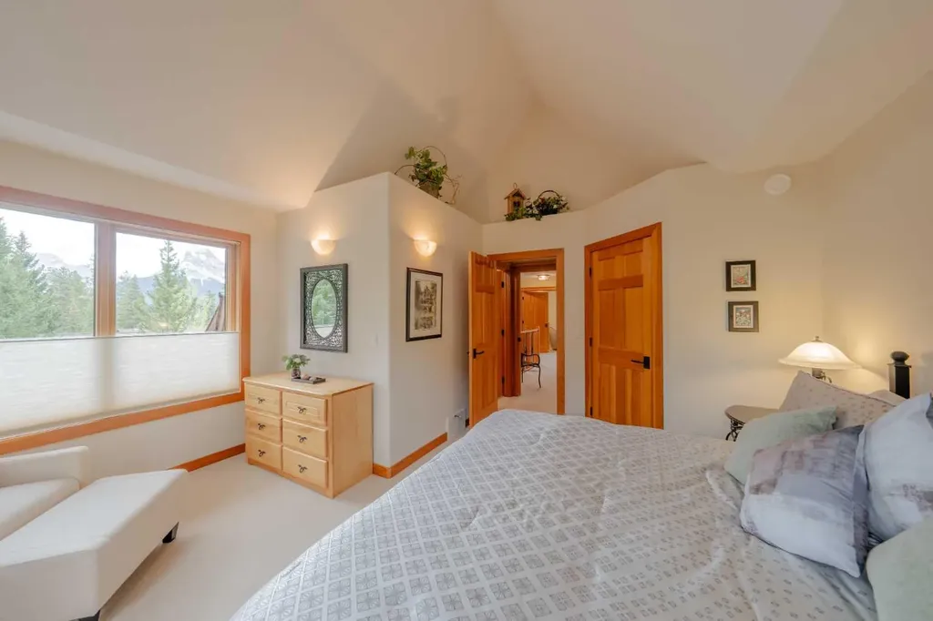 14 Blue Grouse Ridge Canmore AB T1W1L5