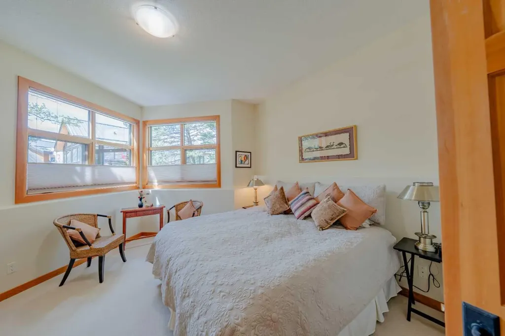14 Blue Grouse Ridge Canmore AB T1W1L5