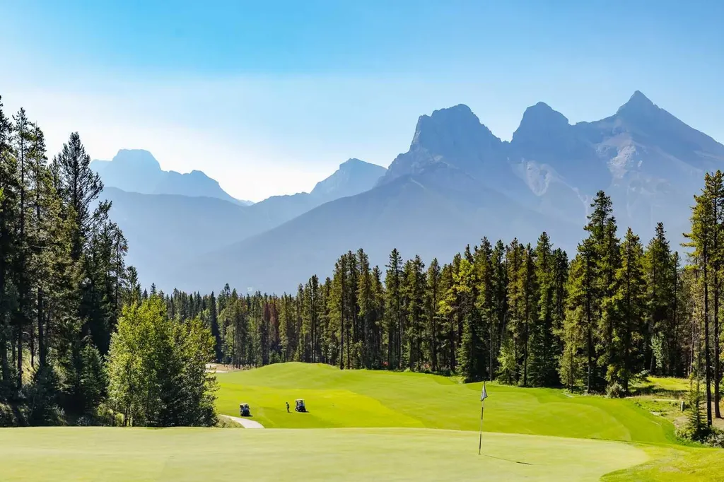 14 Blue Grouse Ridge Canmore AB T1W1L5