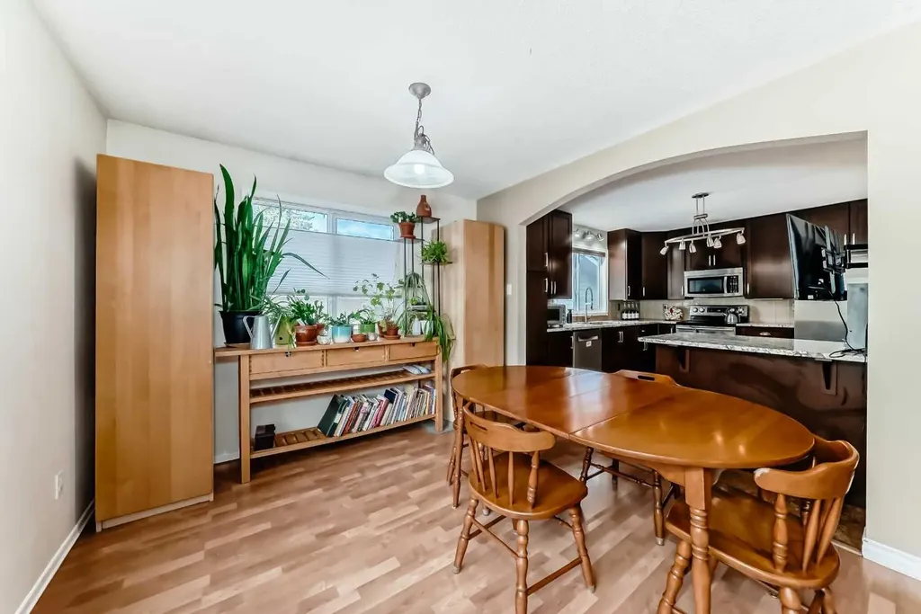 1319 104 Avenue SW Calgary AB T2W 0A7