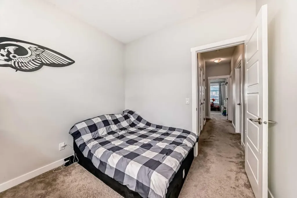 107 Lucas Boulevard NW Calgary AB T3P 1H8