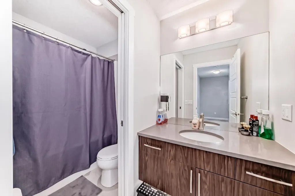 107 Lucas Boulevard NW Calgary AB T3P 1H8