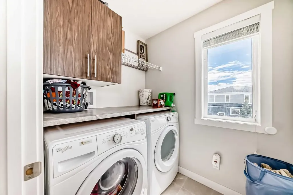 107 Lucas Boulevard NW Calgary AB T3P 1H8