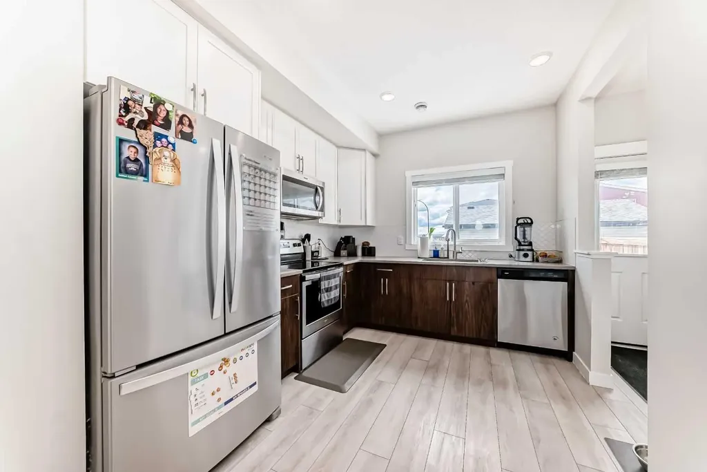 107 Lucas Boulevard NW Calgary AB T3P 1H8