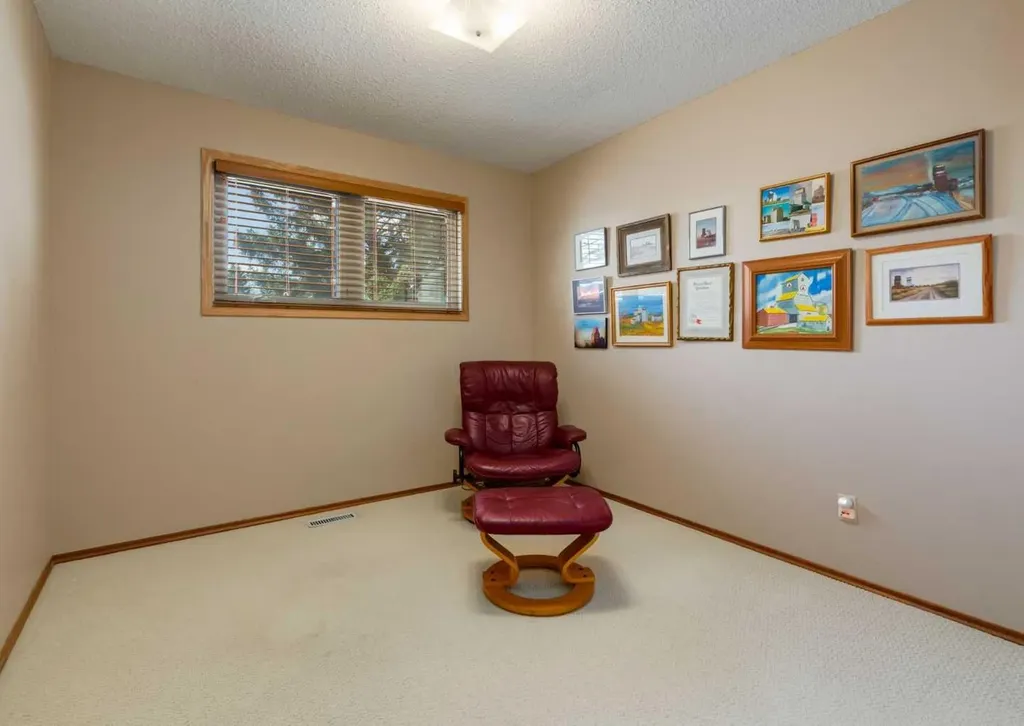 4808 Valiant Drive NW Calgary AB T3A 1X2