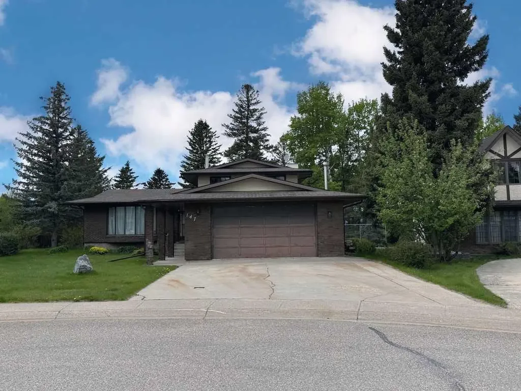 147 Seabolt Crescent Hinton AB T7V 1K4