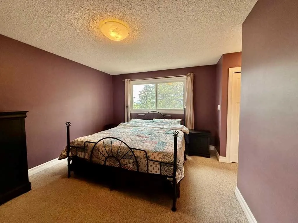 147 Seabolt Crescent Hinton AB T7V 1K4