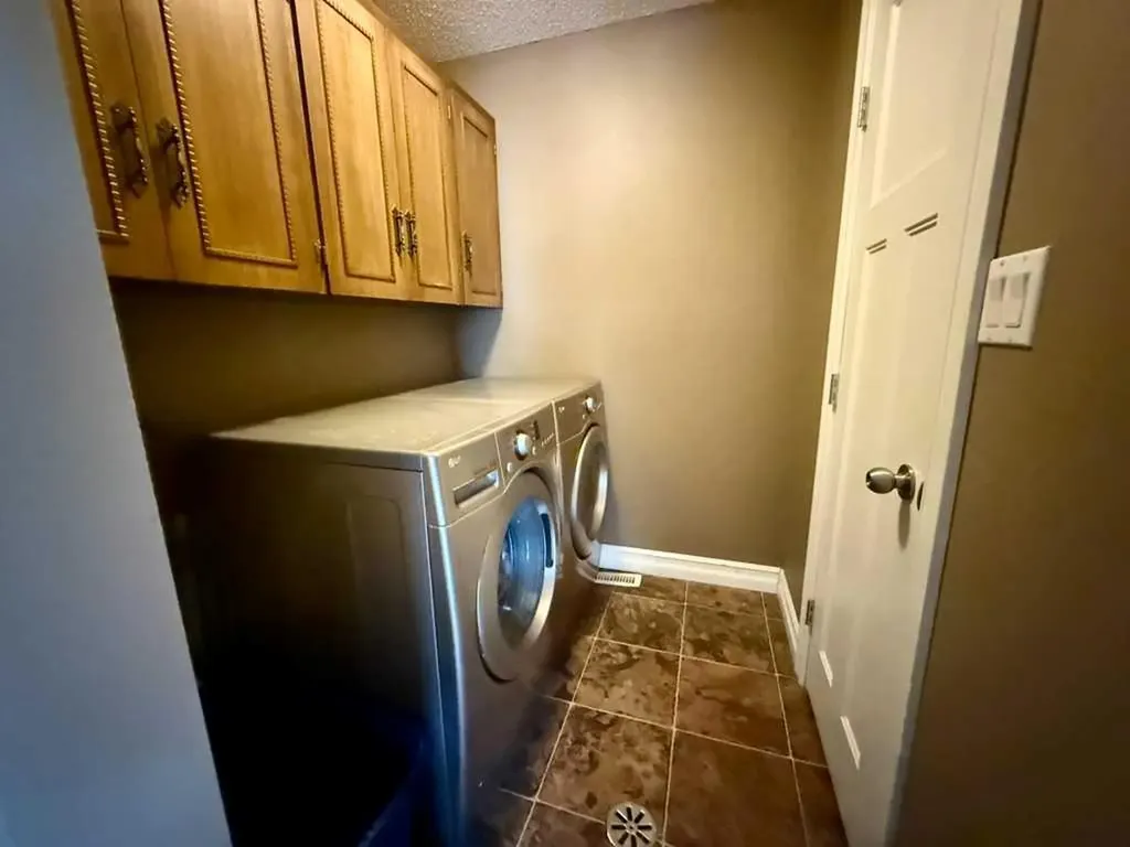 147 Seabolt Crescent Hinton AB T7V 1K4