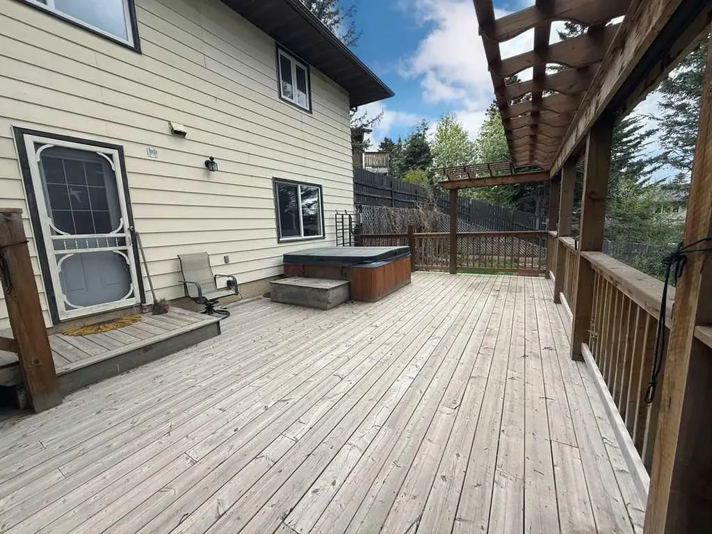 147 Seabolt Crescent Hinton AB T7V 1K4
