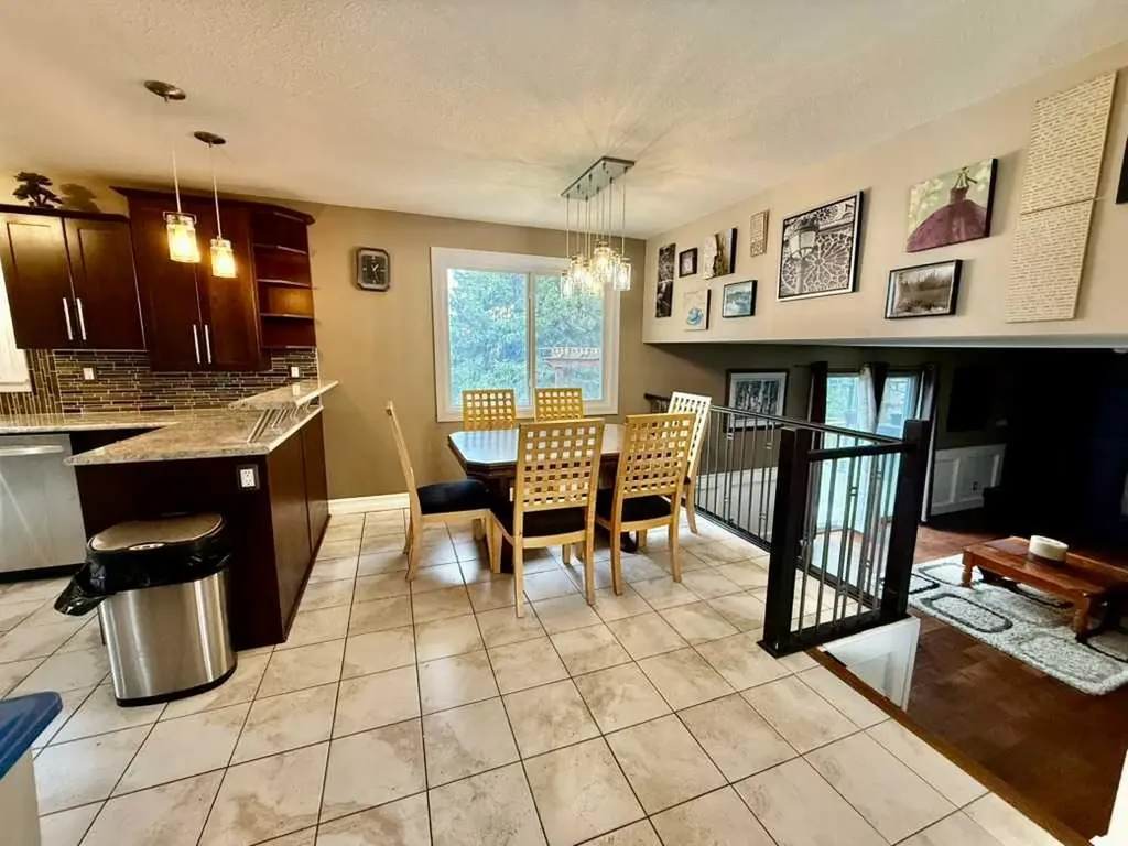 147 Seabolt Crescent Hinton AB T7V 1K4