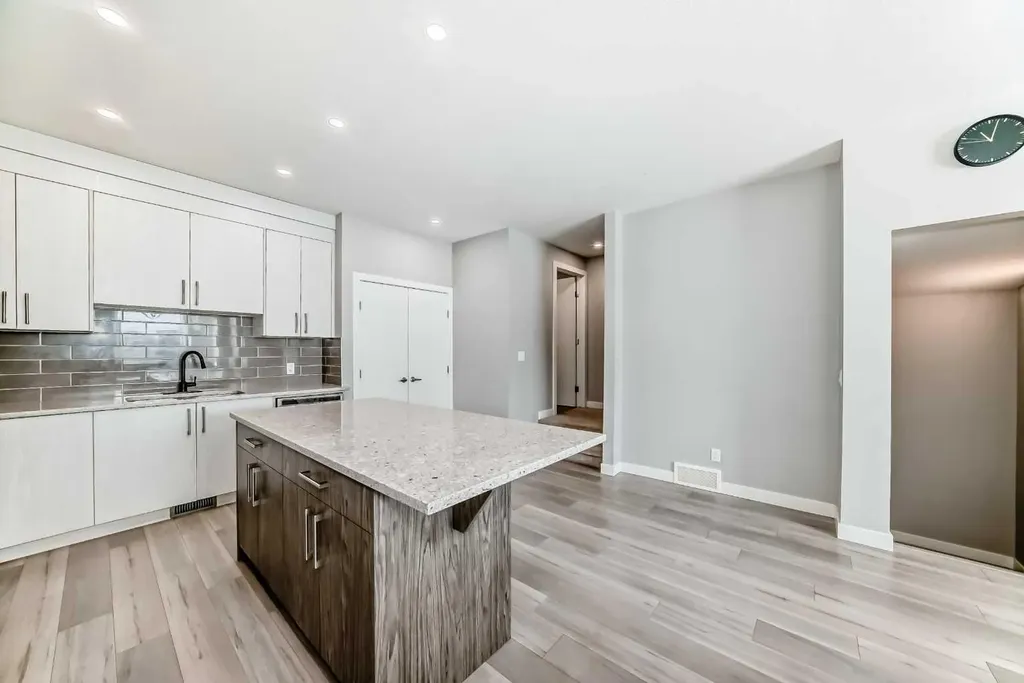 111 Redstone Crescent NE Calgary AB T3N 1M4