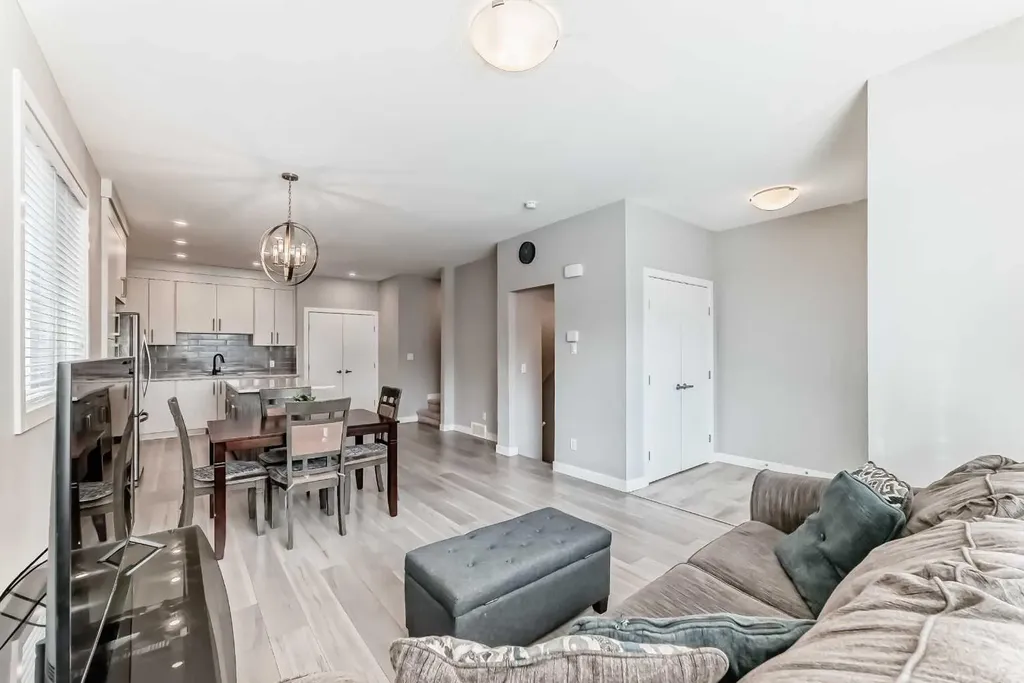 111 Redstone Crescent NE Calgary AB T3N 1M4