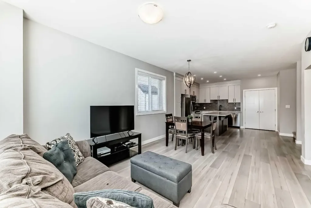 111 Redstone Crescent NE Calgary AB T3N 1M4