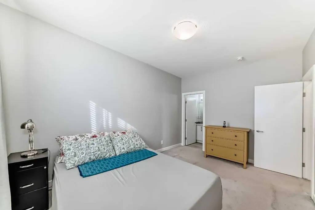 111 Redstone Crescent NE Calgary AB T3N 1M4