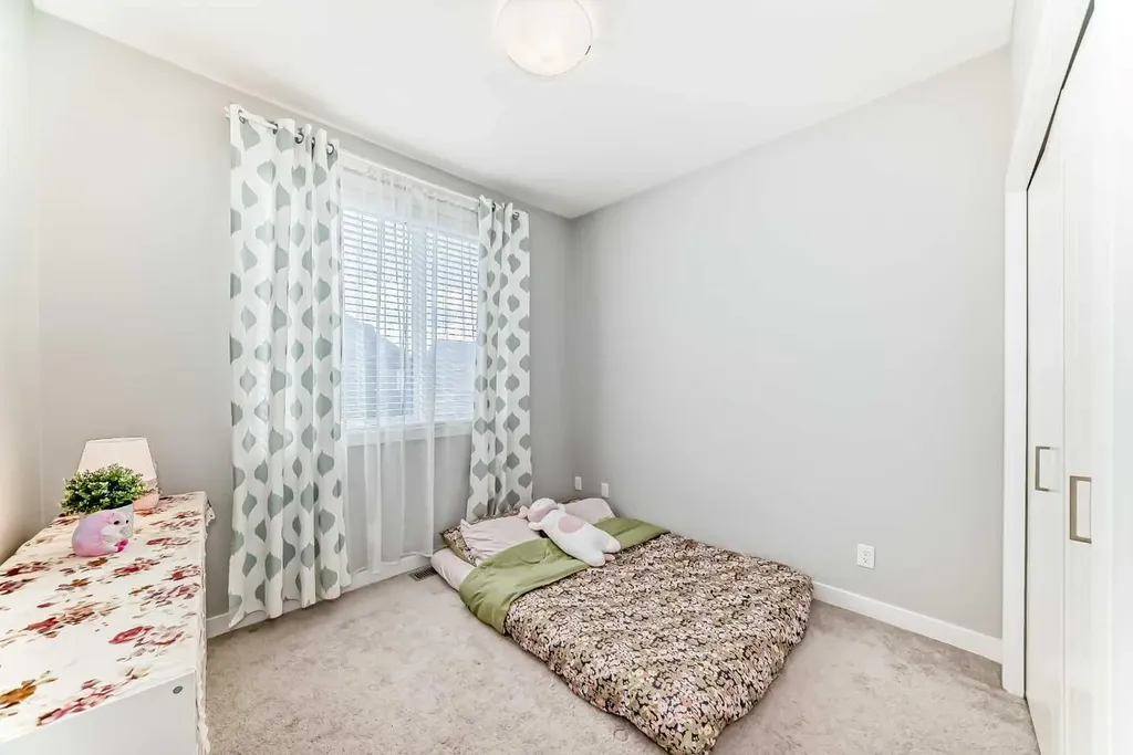111 Redstone Crescent NE Calgary AB T3N 1M4