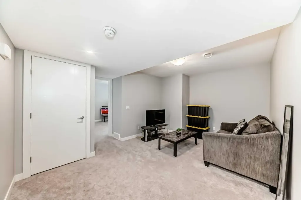 111 Redstone Crescent NE Calgary AB T3N 1M4