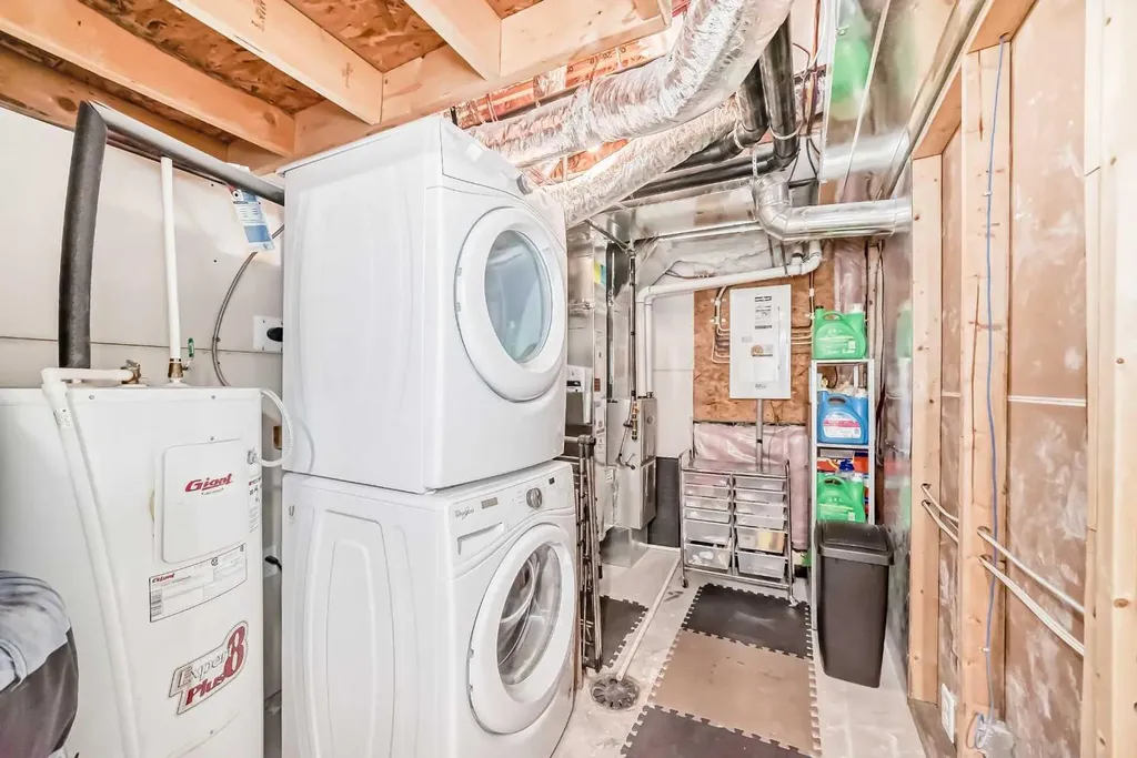 111 Redstone Crescent NE Calgary AB T3N 1M4