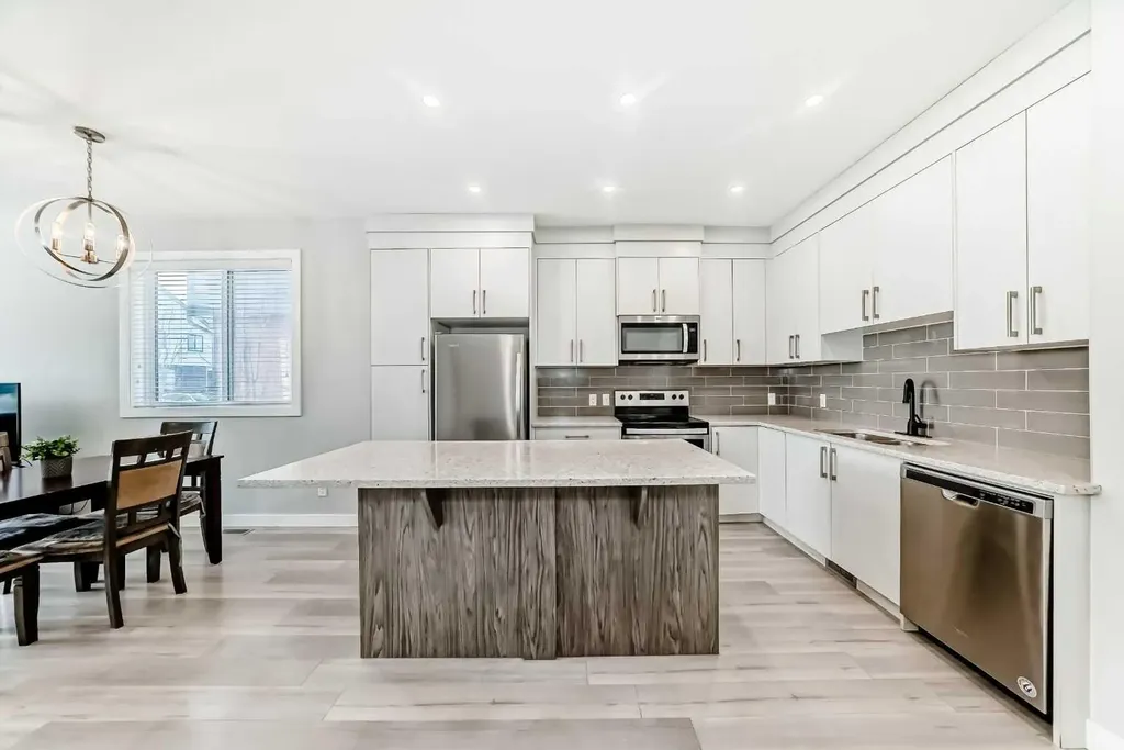 111 Redstone Crescent NE Calgary AB T3N 1M4