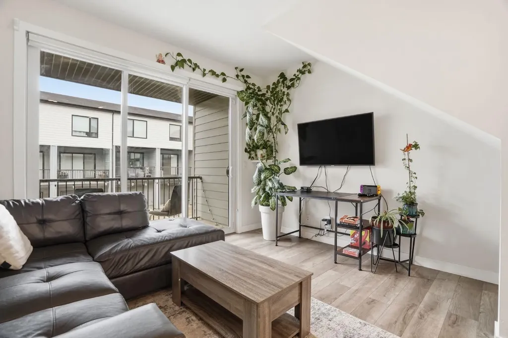 595 Evanston Link NW Calgary AB T3P 1S2
