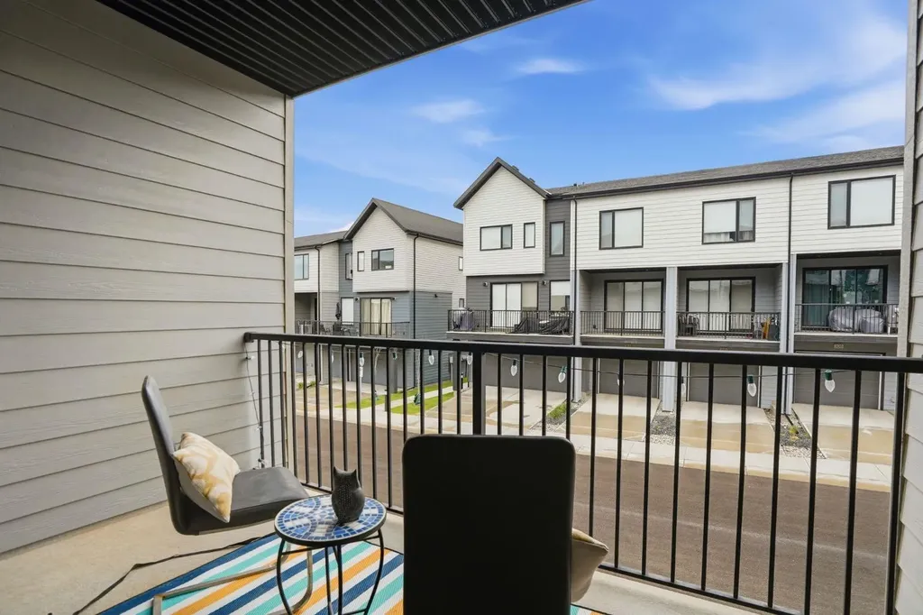 595 Evanston Link NW Calgary AB T3P 1S2
