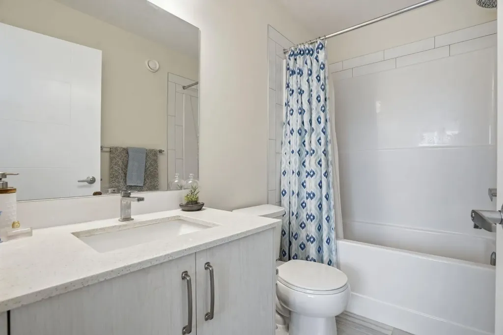 595 Evanston Link NW Calgary AB T3P 1S2