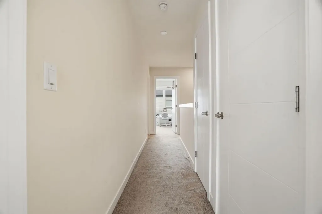 595 Evanston Link NW Calgary AB T3P 1S2