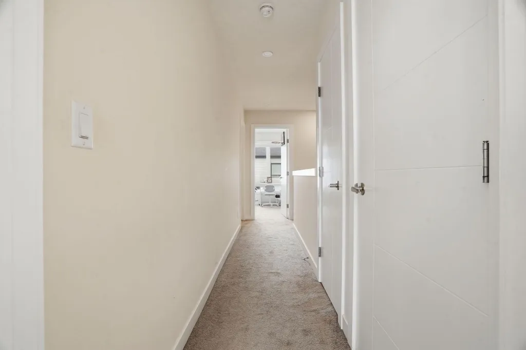 595 Evanston Link NW Calgary AB T3P 1S2