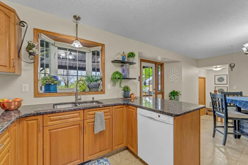 5 - 6219a Highway #3 Rural Cypress County AB T0J 2P0