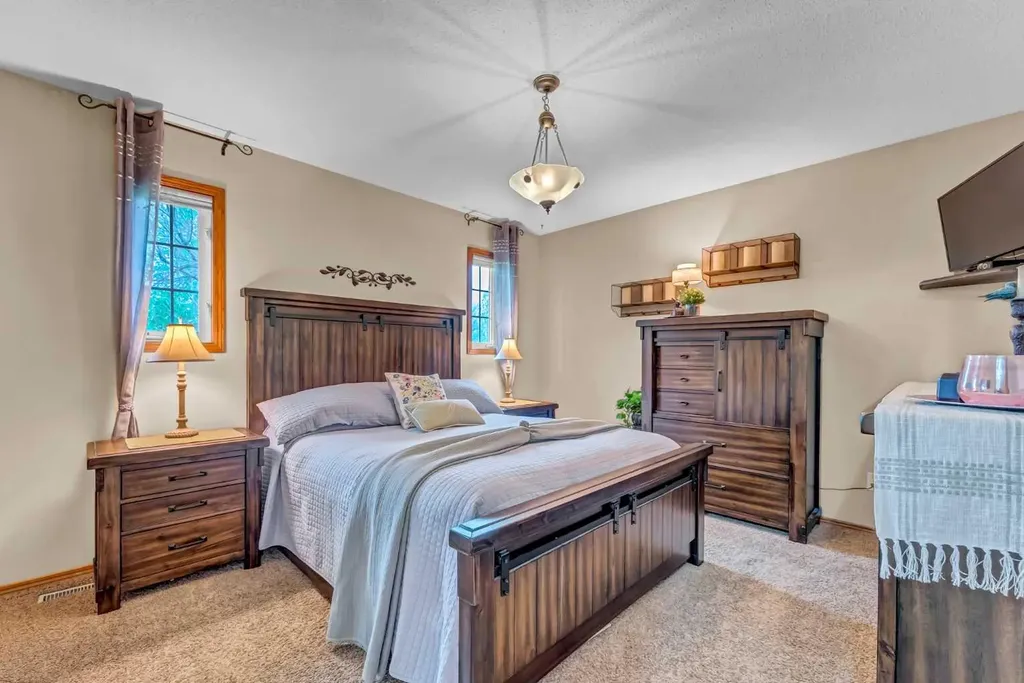 5 - 6219a Highway #3 Rural Cypress County AB T0J 2P0