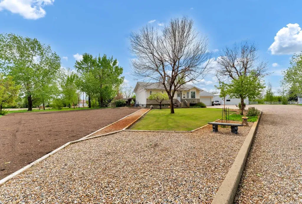 5 - 6219a Highway #3 Rural Cypress County AB T0J 2P0