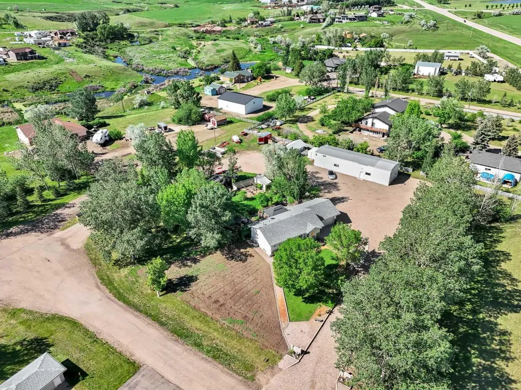 5 - 6219a Highway #3 Rural Cypress County AB T0J 2P0