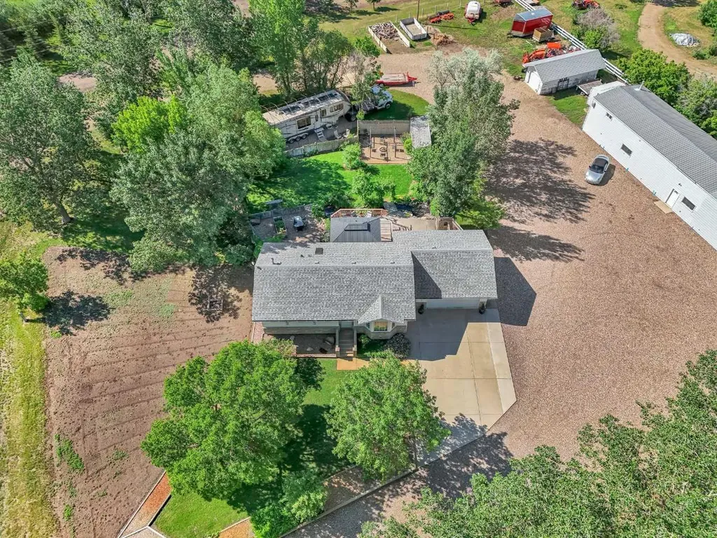 5 - 6219a Highway #3 Rural Cypress County AB T0J 2P0