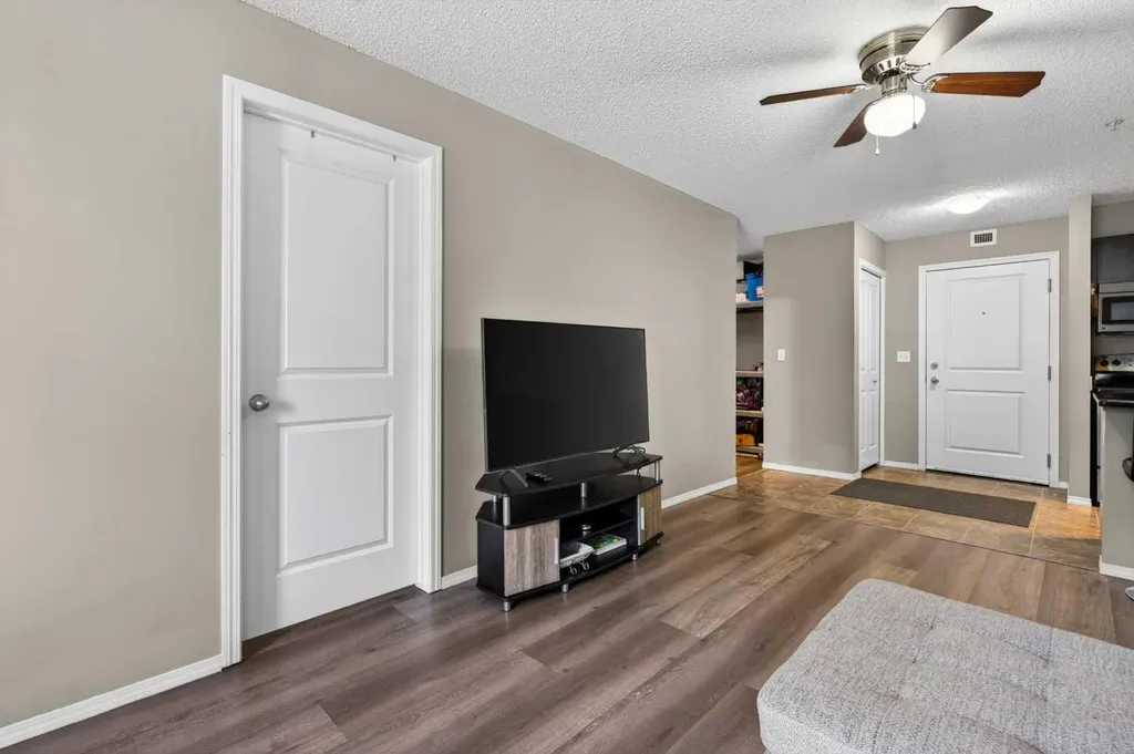 403 Mackenzie Way SW Airdrie AB T4B 3V7
