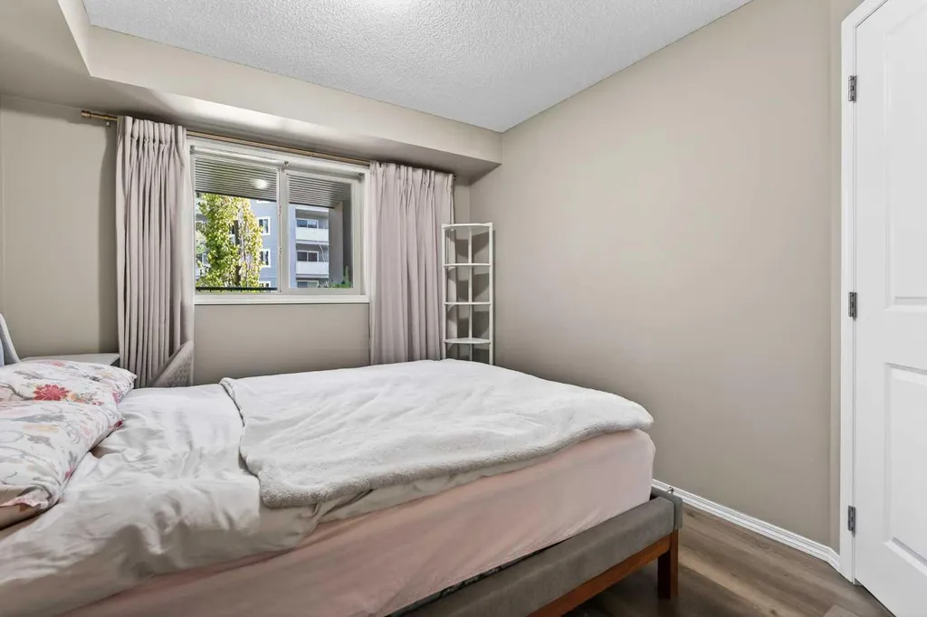 403 Mackenzie Way SW Airdrie AB T4B 3V7