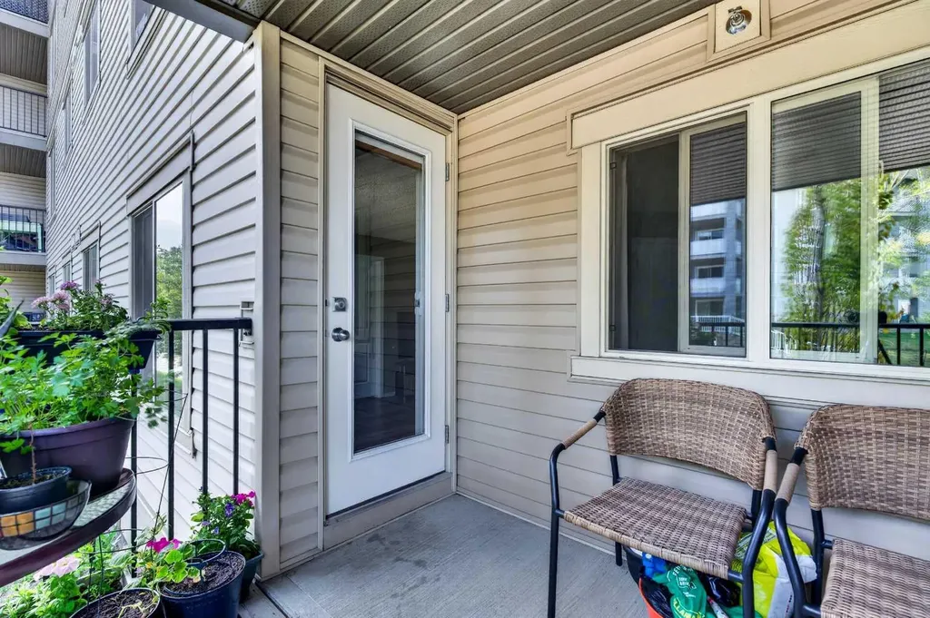 403 Mackenzie Way SW Airdrie AB T4B 3V7