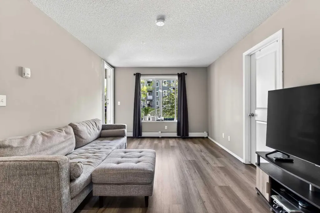 403 Mackenzie Way SW Airdrie AB T4B 3V7