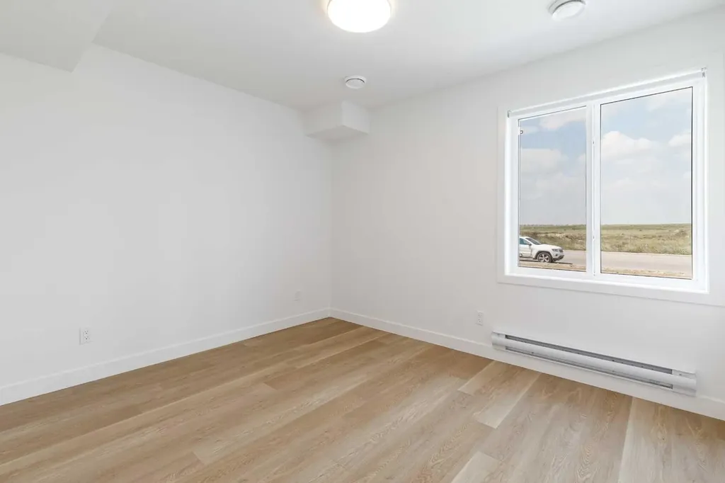 8535 19 Avenue SE Calgary AB T2A 7W8