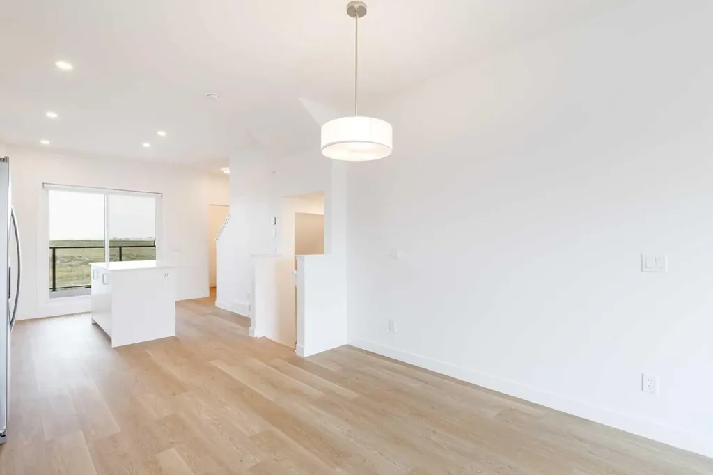 8535 19 Avenue SE Calgary AB T2A 7W8