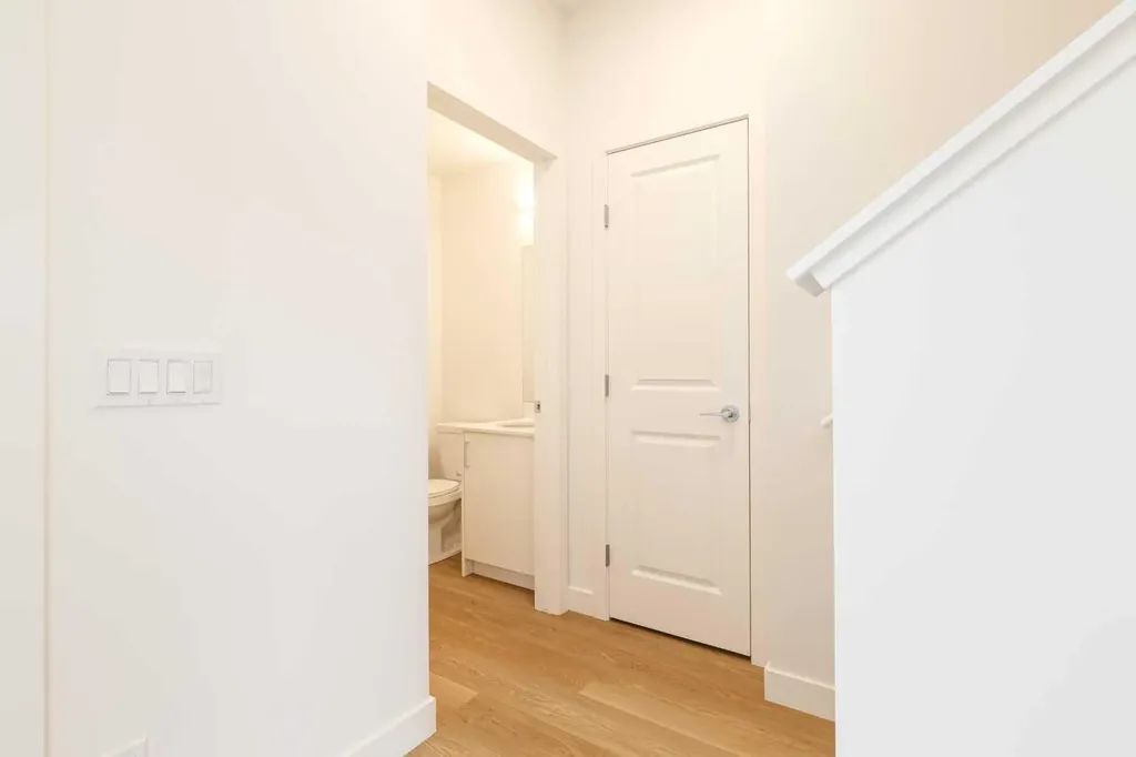 8535 19 Avenue SE Calgary AB T2A 7W8