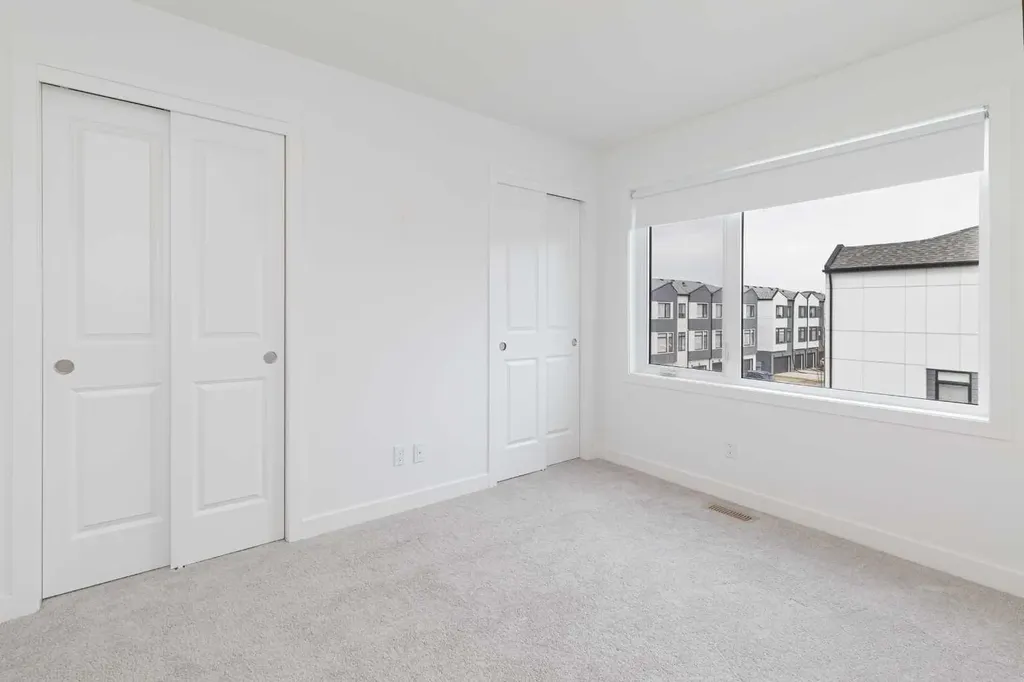 8535 19 Avenue SE Calgary AB T2A 7W8