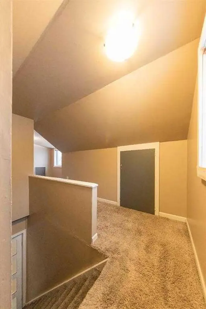 5223 50 Street Lloydminster AB T9V 0M4