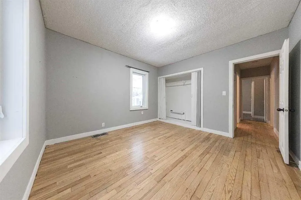 5223 50 Street Lloydminster AB T9V 0M4