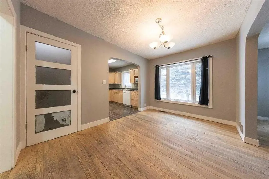 5223 50 Street Lloydminster AB T9V 0M4