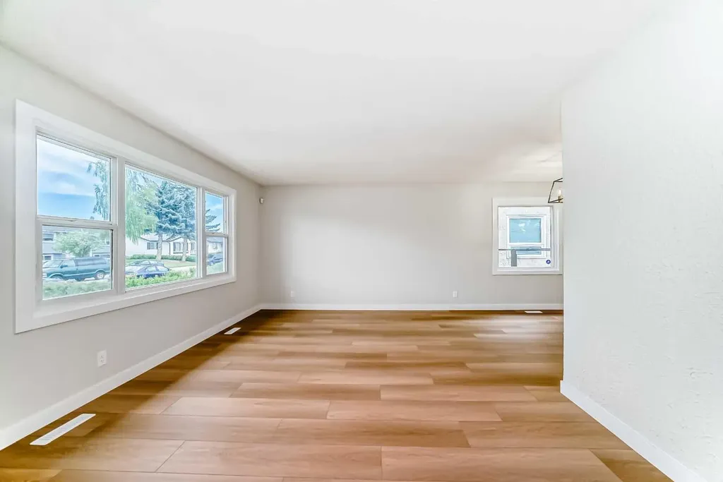 4607 Marwood Way NE Calgary AB T2A2S6