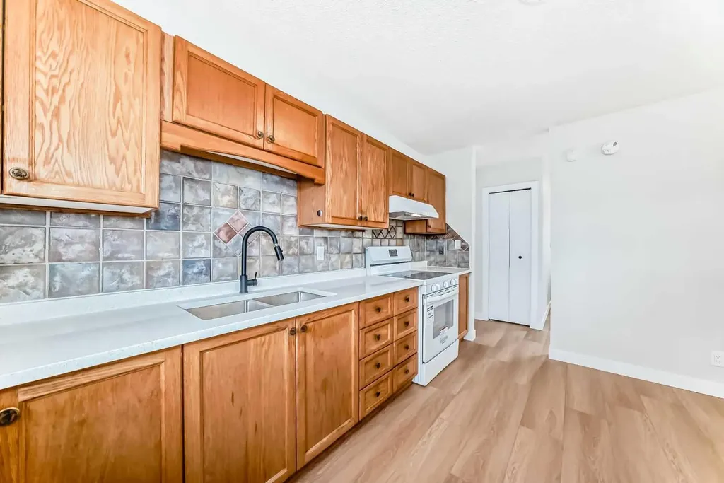 4607 Marwood Way NE Calgary AB T2A2S6