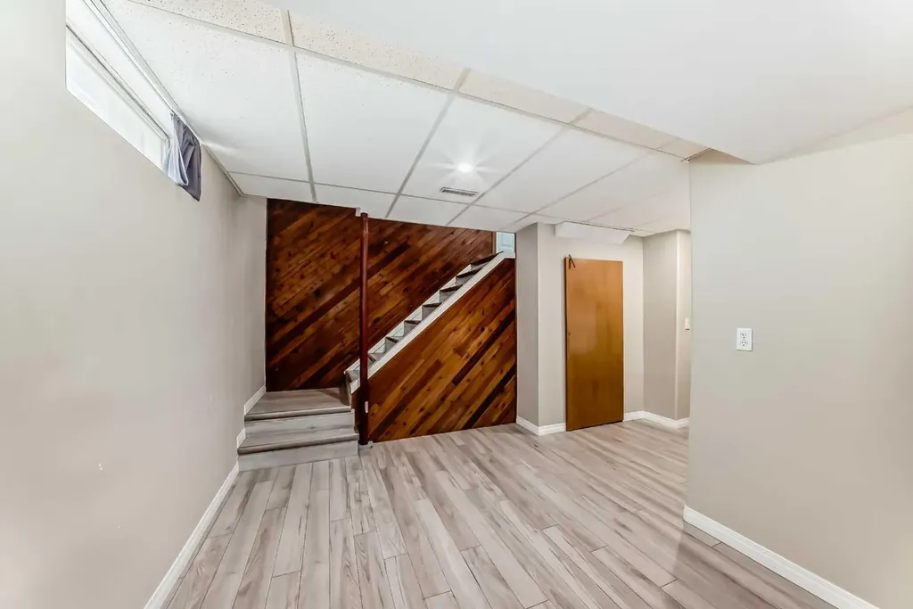 4607 Marwood Way NE Calgary AB T2A2S6