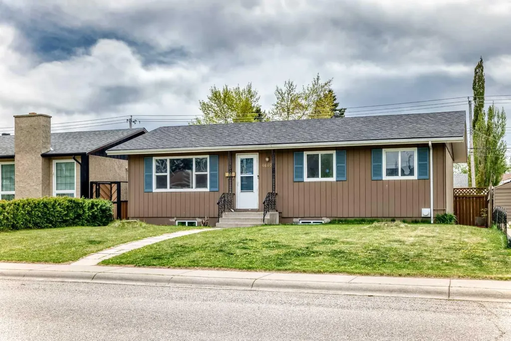 4607 Marwood Way NE Calgary AB T2A2S6