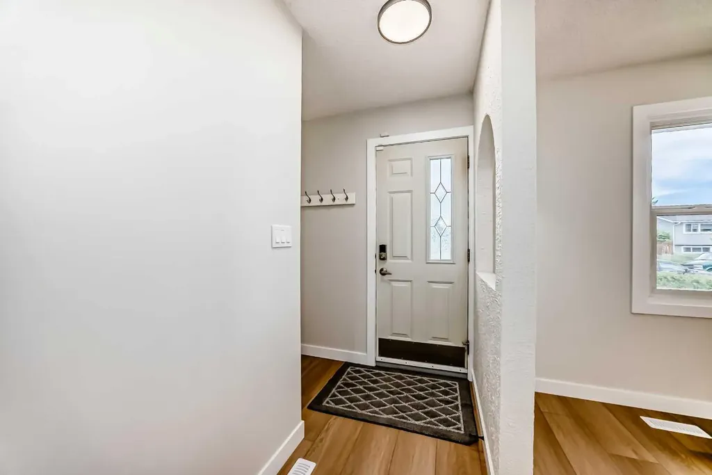 4607 Marwood Way NE Calgary AB T2A2S6