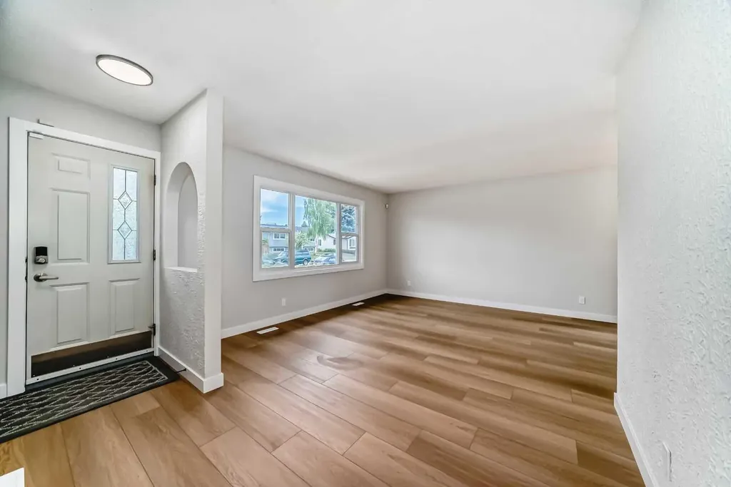 4607 Marwood Way NE Calgary AB T2A2S6